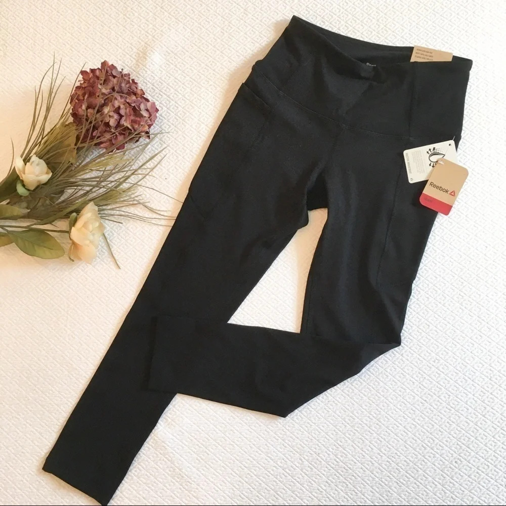 NWT Reebok High Rise Skinny Capri